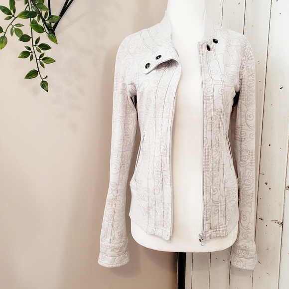 LULULEMON | VINTAGE GRAPHIC BOMBER STRETCH COTTON - Picture 2 of 16